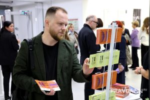 Александр Воложанин