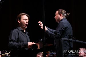 Александр Воложанин