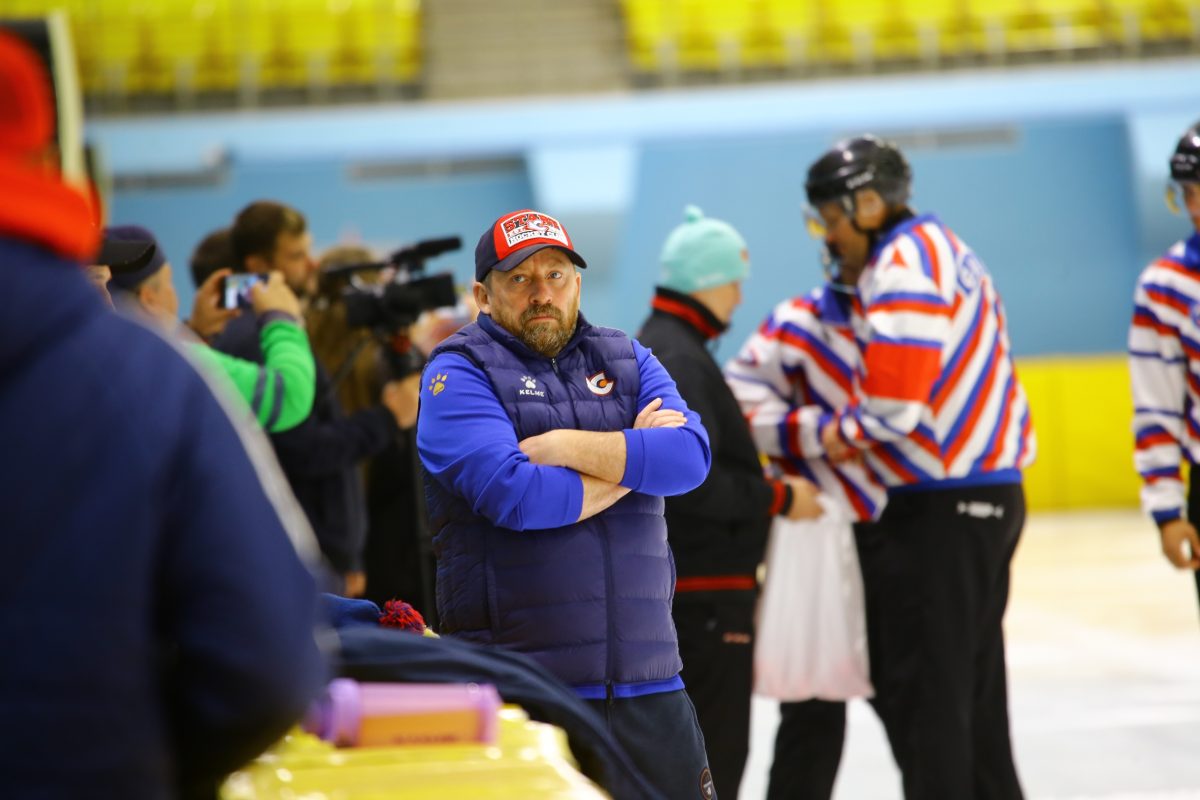 На Кубке страны по хоккею с мячом «Старт» потерпел первое поражение