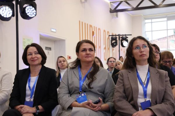 Сотрудники служб «Дети в&nbsp;семье» из регионов России собрались в Нижнем Новгороде