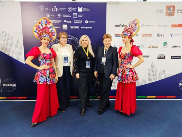 Муниципалитеты Нижегородской области обсудили опыт с БРИКС в Петербурге