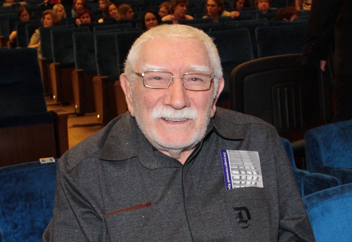 90 лет со дня рождения Армена Джигарханяна исполнилось 3 октября