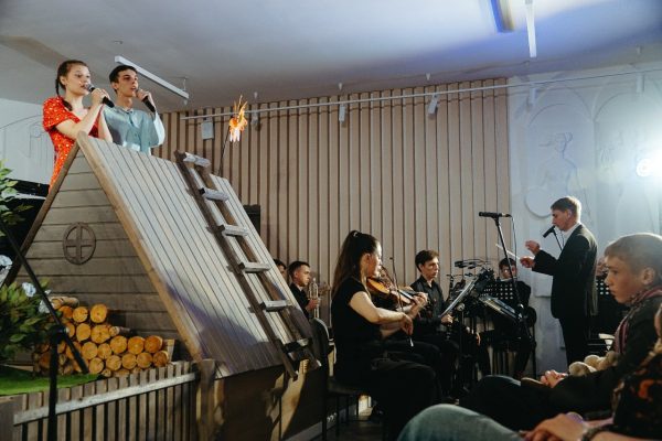 В Арзамасском колледже состоялась премьера спектакля «Простое человеческое»