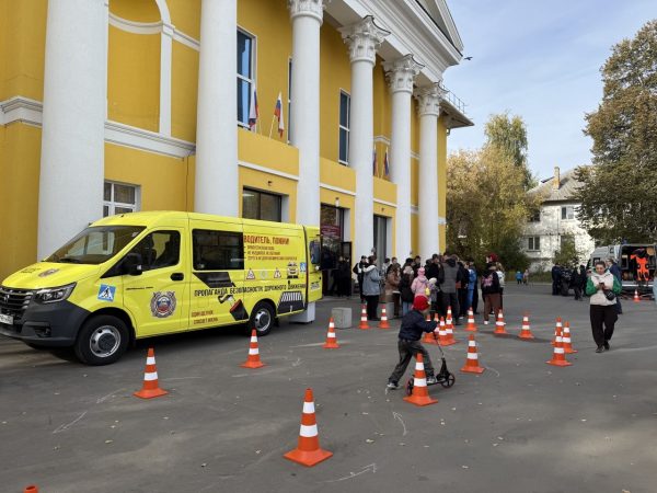 Акция «Безопасный путь на&nbsp;двух колесах: питбайки и мопеды» прошла в Городце