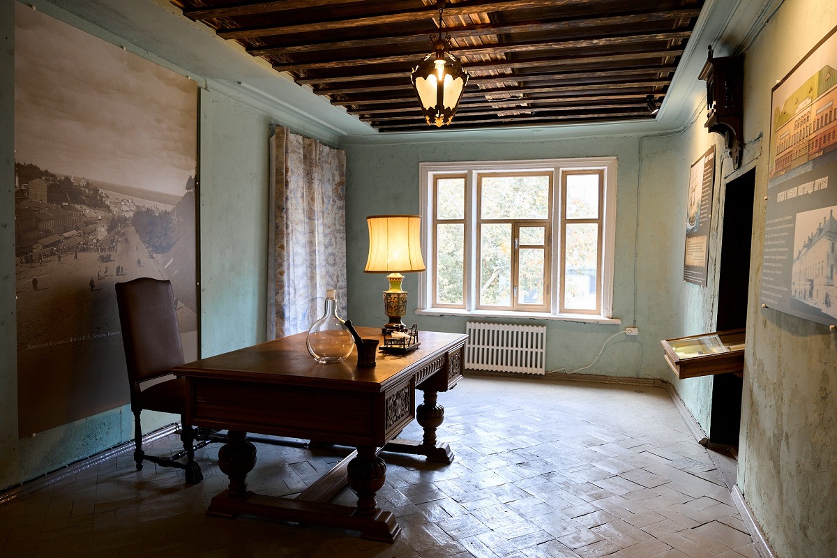 Перед реставраторами стояла задача вернуть дому его первоначальный облик 