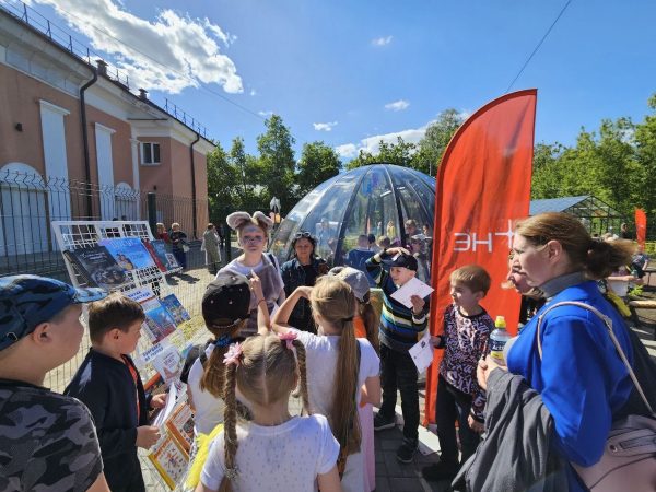 Книжный парк в Автозаводском районе с момента открытия посетили 4000 человек