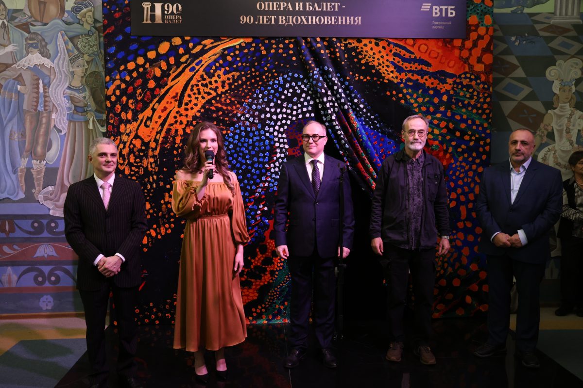 Александр Воложанин