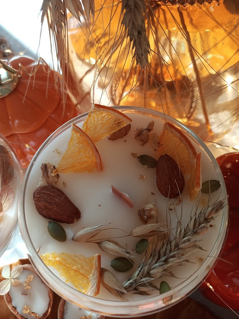 предоставлено героиней