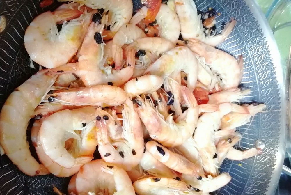 Сезонный рост цен на морепродукты к Новому году может составить 10%