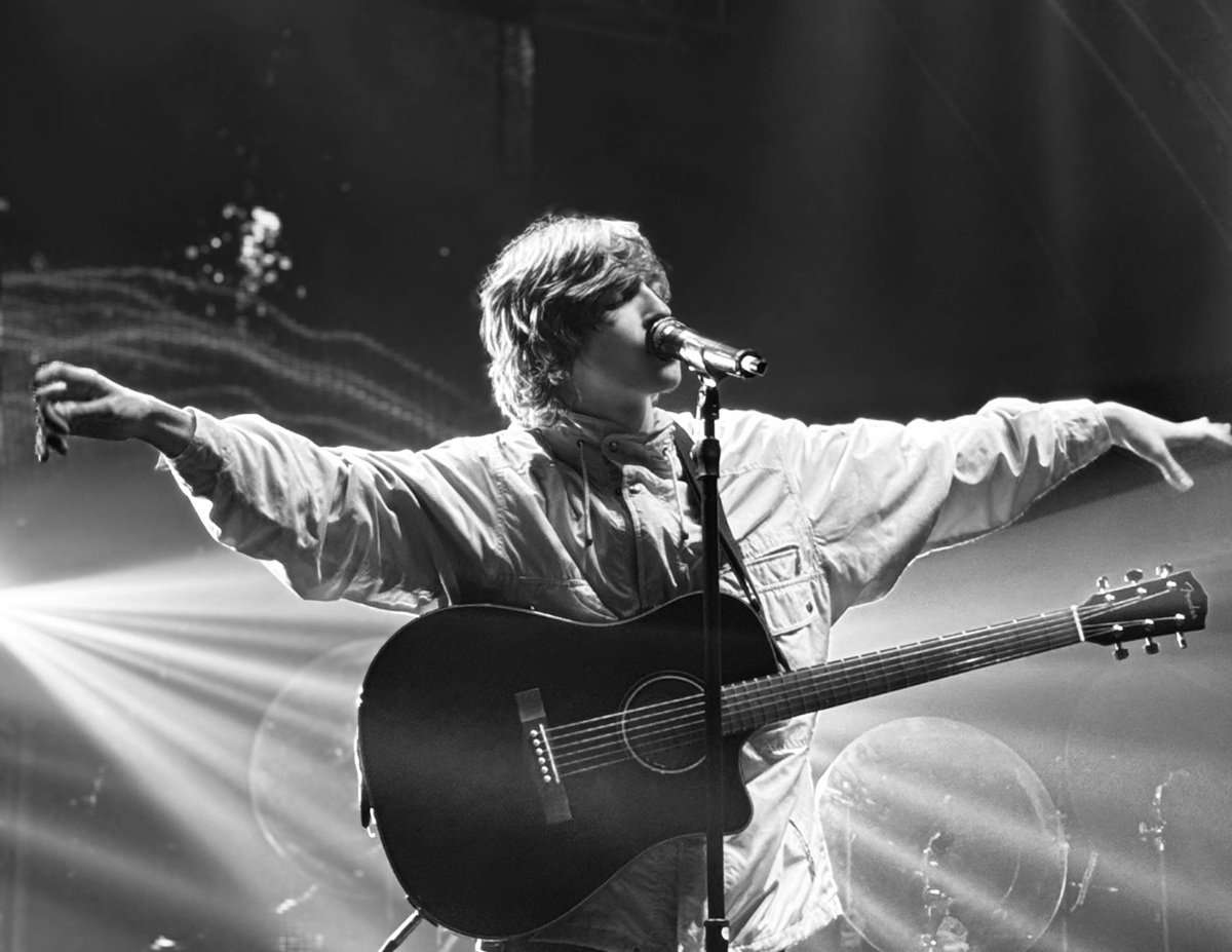 Музыкант порадует фанатов своими хитами