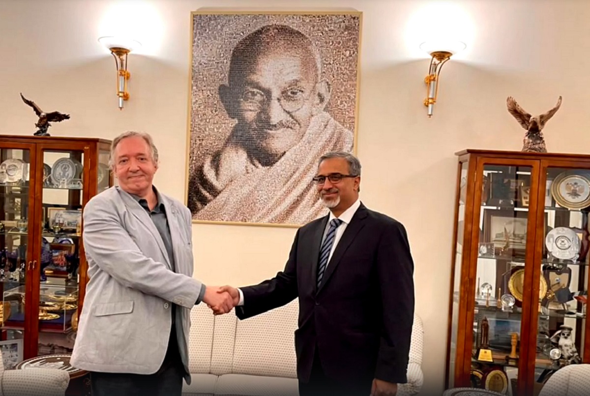 Встреча в Посольстве Индии в Москве: Игорь Пшеницын и посол Индии в РФ Датла Бала Венкатеш Варма (с сентября 2018 по октябрь 2021 года)