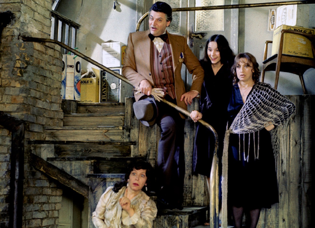 Фильм «Миллион в брачной корзине» знает и любит не одно поколений зрителей