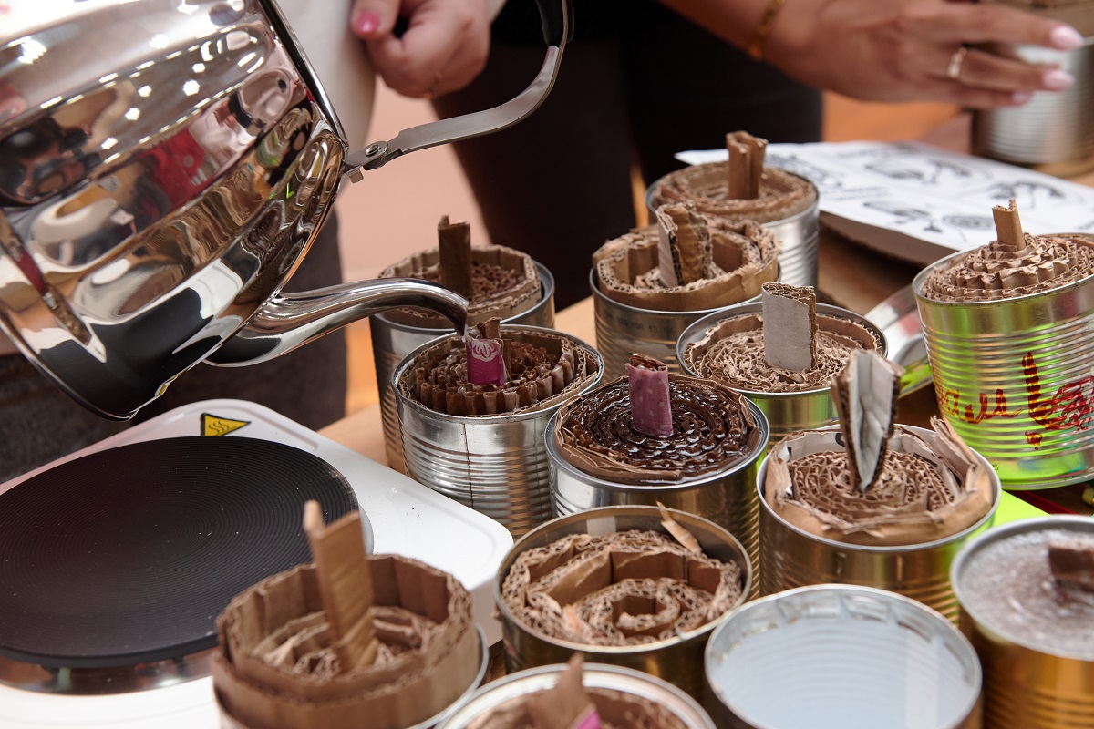 Мастер-класс в поддержку СВО провели социальные участковые в Нижнем Новгороде