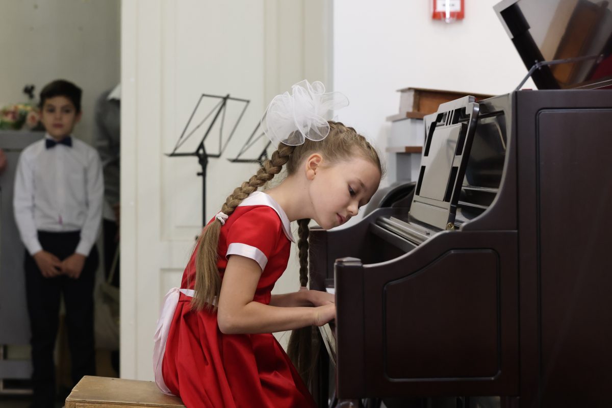 Александр Воложанин