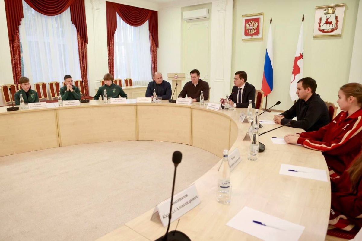 Юрий Шалабаев встретился с молодыми спортсменами