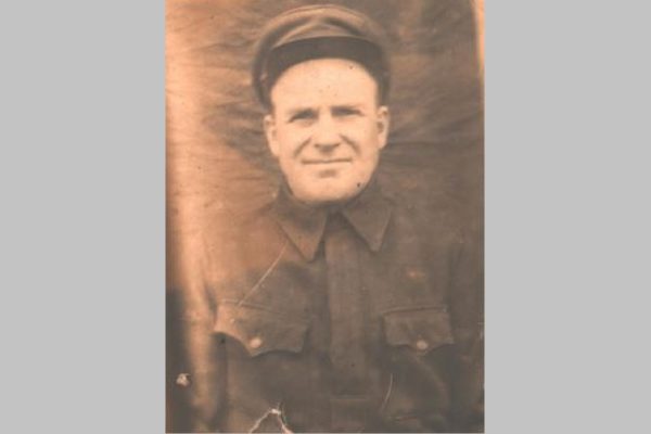 «Просто солдат, просто Герой»: три дочери фронтовика Павла Зимнякова рассказали о его судьбе