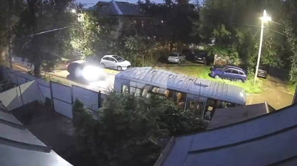 В Нижнем Новгороде разыскивается водитель, сбивший 14-летнюю девочку