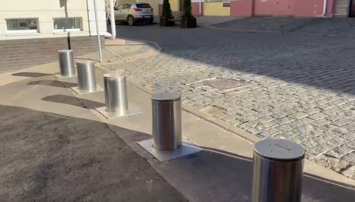 «Умные» ограждения появились на улице Кожевенной в Нижнем Новгороде