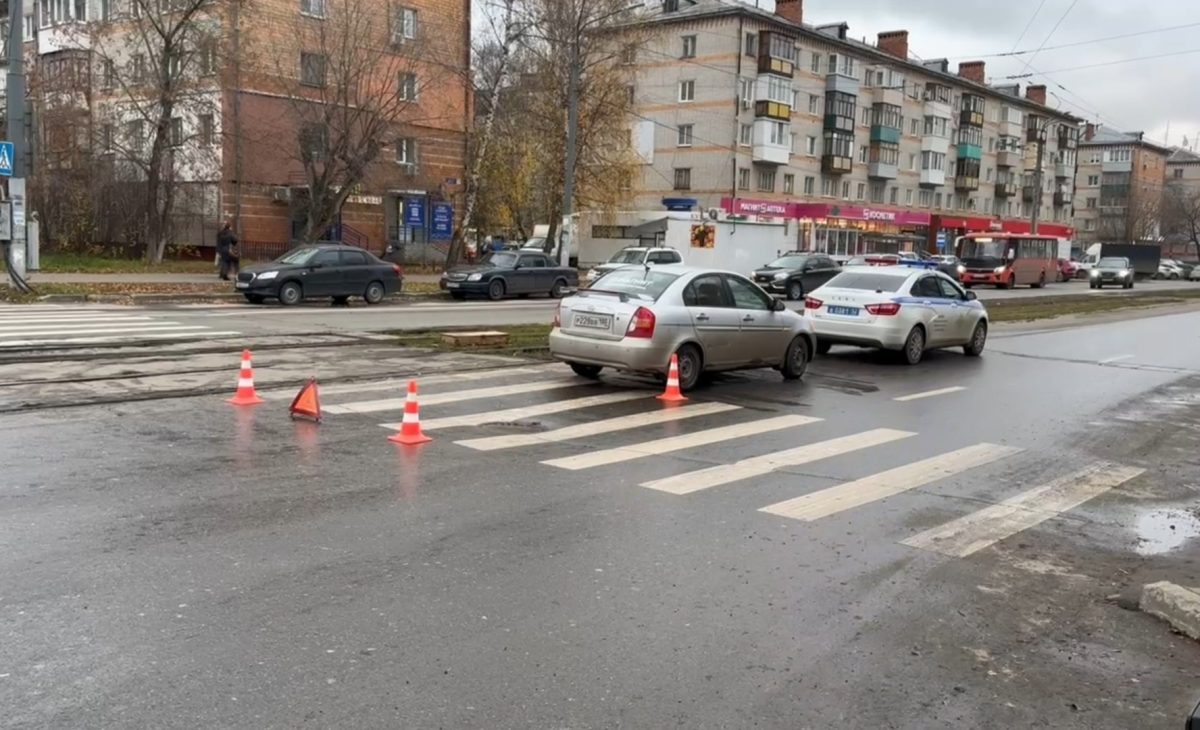 Женщина с ребёнком пострадали после наезда автомобиля на проспекте Кирова