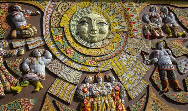 «Передать нашим детям красоту»: как реставрация мозаики изменила жизнь Володарска