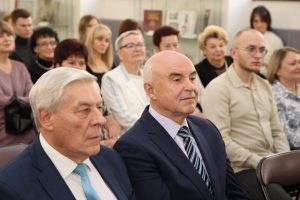 Александр Воложанин