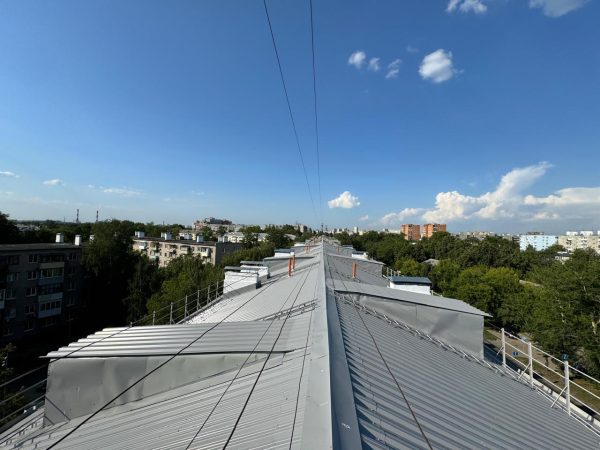 Более 300 крыш МКД отремонтировано в регионе по программе капремонта в 2025&nbsp;году