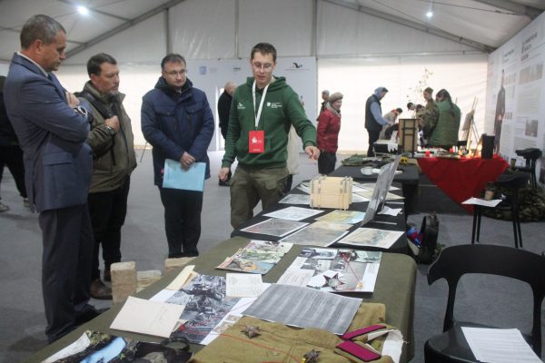 Артефакты, найденные поисковиками из ПФО, представили в Нижнем Новгороде