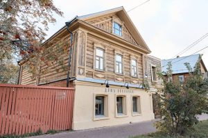 Восстановленный Дом Эвениуса открыли в Трехсвятском квартале