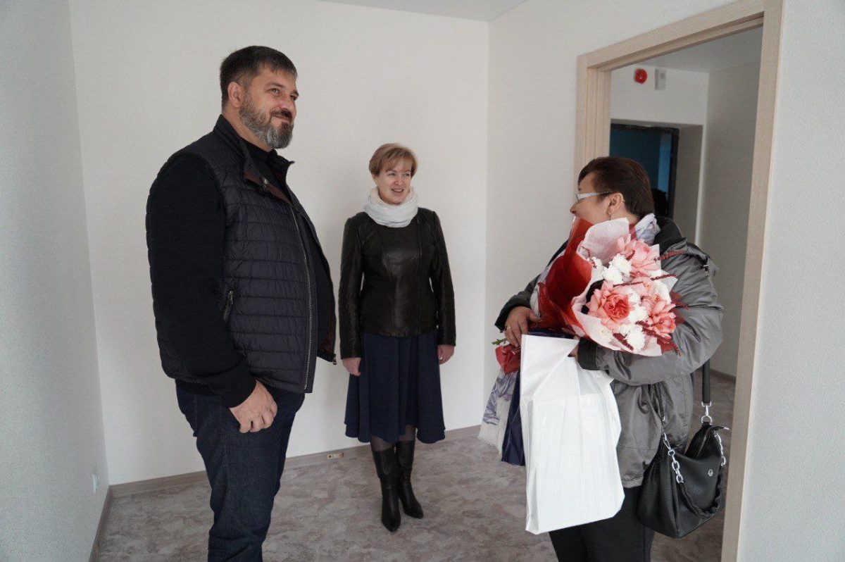 Жители Дзержинска переехали из аварийных домов