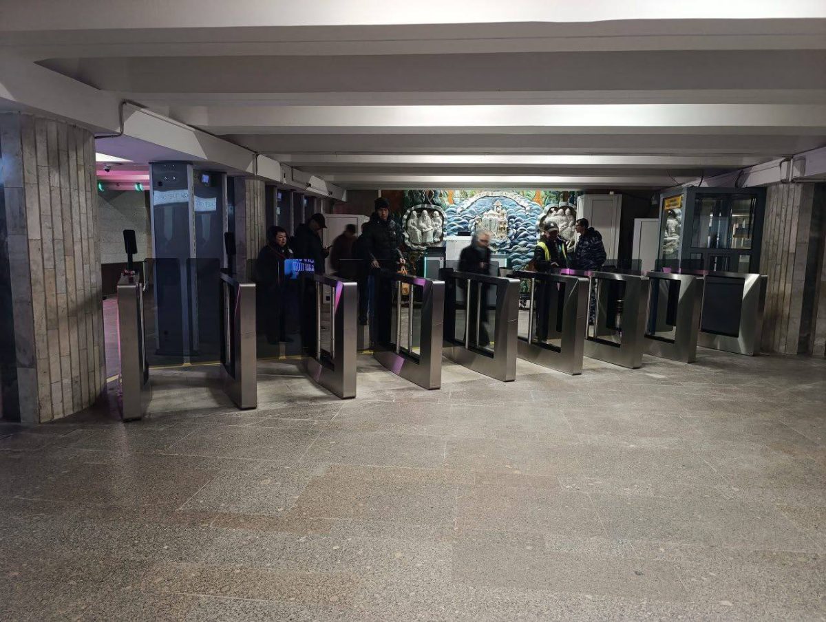 На станции метро «Заречная» в Нижнем Новгороде обновили турникеты