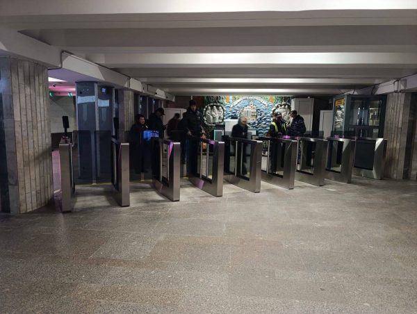 На станции метро «Заречная» в Нижнем Новгороде обновили турникеты