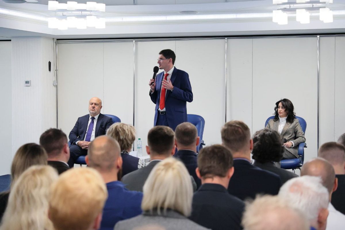 Замгубернатора Андрей Саносян встретился с нижегородским бизнес-сообществом