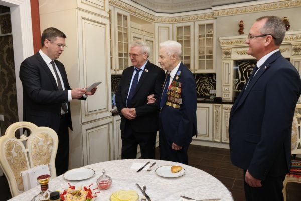 Нижегородский ветеран ВОВ Евгений Макаров отметил 100-летний юбилей