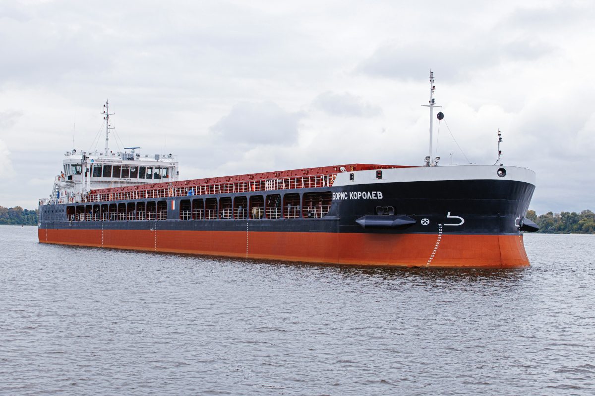 Новый сухогруз Волжского пароходства «Борис Королев» отправился в первый рейс