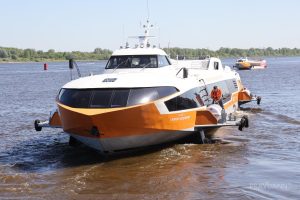 Сезон навигации «Метеоров» завершится 12 октября