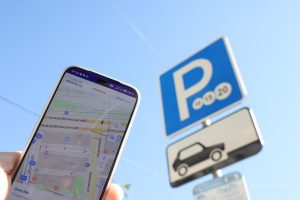 Парковку в Нижнем Новгороде теперь можно оплатить через мессенджер MAX