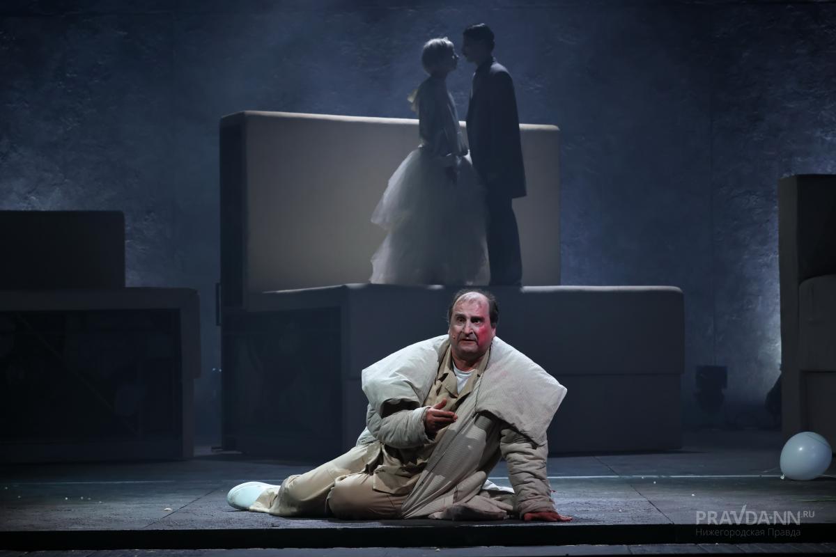 Премьеру спектакля «Обломов» представил зрителям Нижегородский ТЮЗ