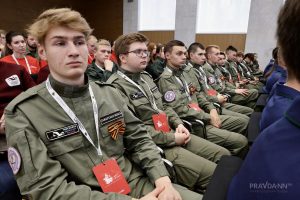 Писатель Александр Звягинцев провел урок истории для участников слёта «Никто не забыт»