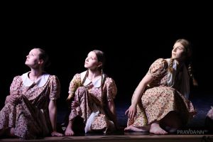 Спектакль о подвигах советских летчиц «В небе «Ночные ведьмы»