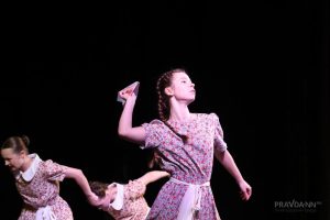 Спектакль о подвигах советских летчиц «В небе «Ночные ведьмы»