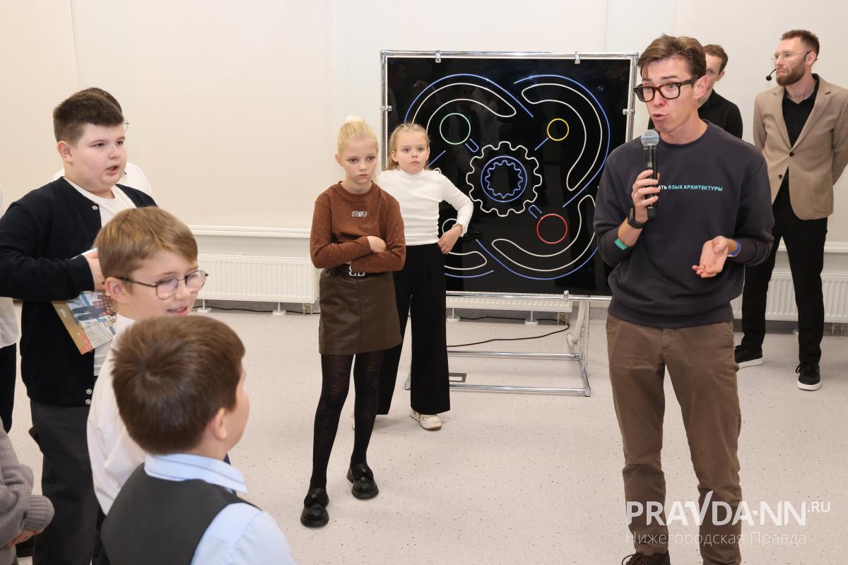 Александр Воложанин