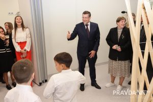 Александр Воложанин