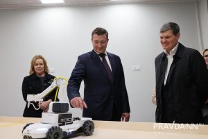 Александр Воложанин