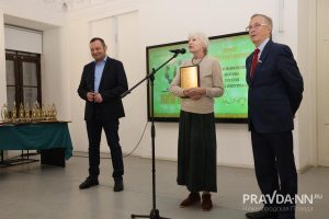 Александр Воложанин