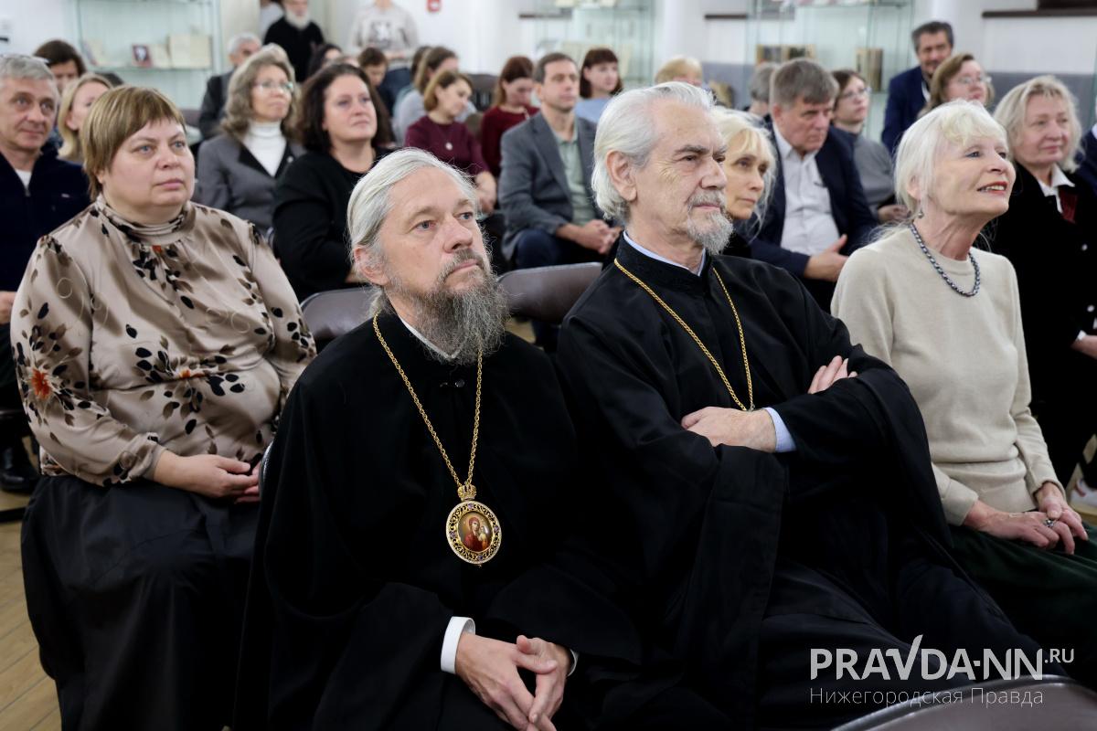 Александр Воложанин