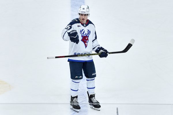 Вслед за фарм-клубом волевую победу одержала нижегородская команда КХЛ