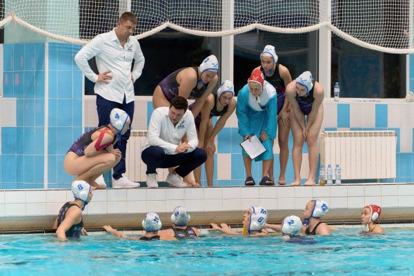 Уверенную домашнюю победу одержали ватерполистки «Буревестника»