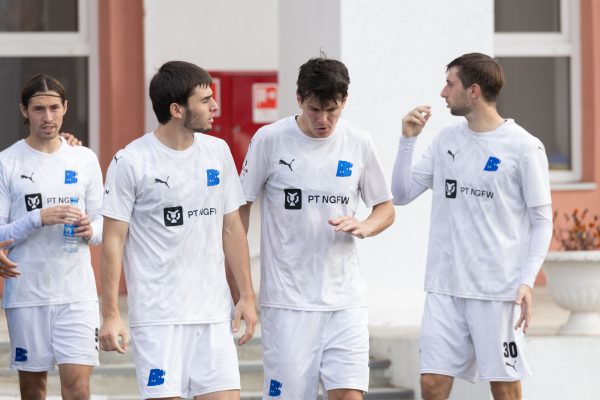 Футбольный клуб «Волна» на победной ноте завершил сезон во второй лиге