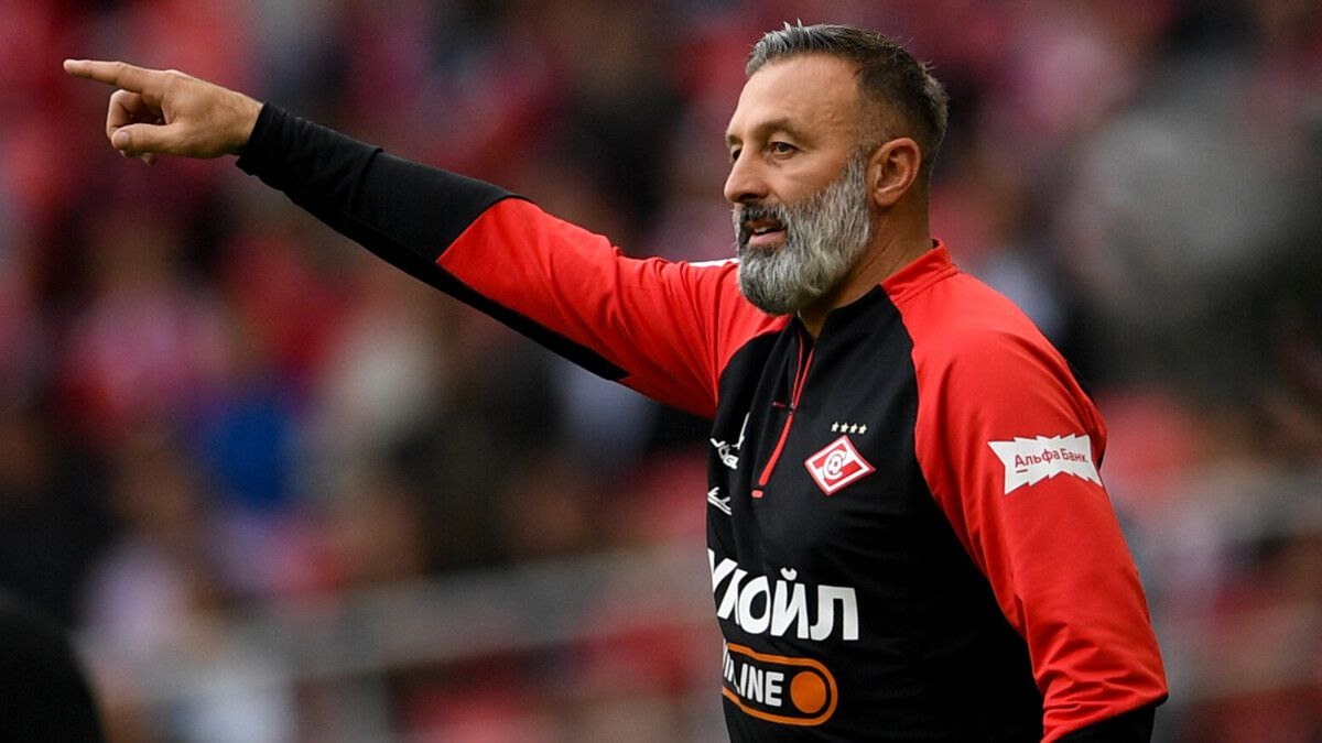 Наставник московского «Спартака» похвалил новый газон на «Совкомбанк Арене»