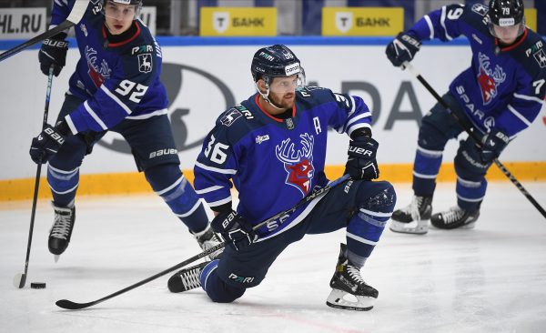 «Торпедо» уступило московскому «Динамо» в чемпионате КХЛ